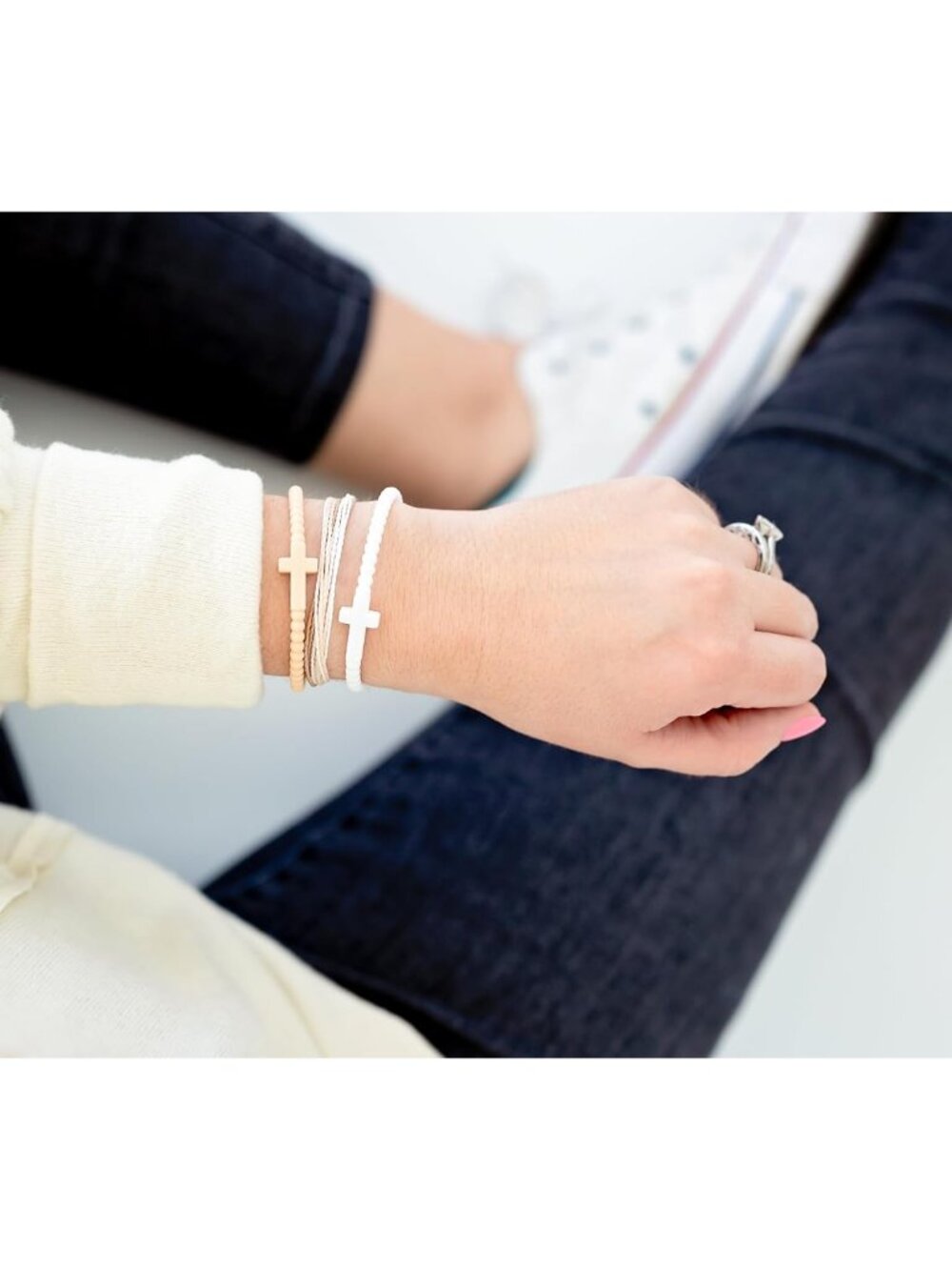 Jesus Bracelets - Cross Silicone Bracelet - Picture 3 of 5